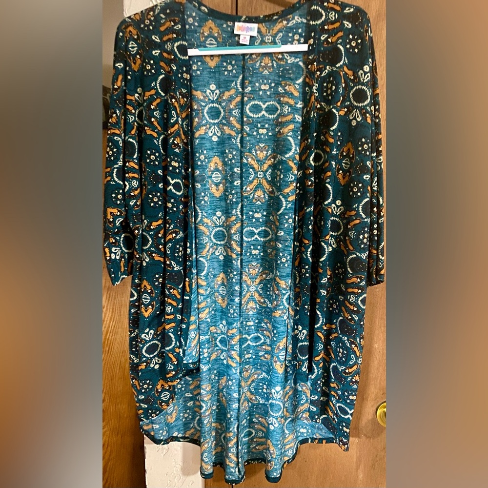 LuLaRoe EUC LINDSAY Colorful Kimono 25-27”PTP Size: M Stretch